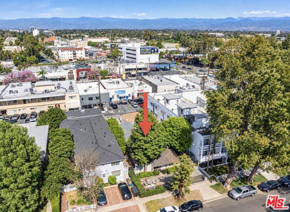 Los Angeles, California, United States 2 - 18952217