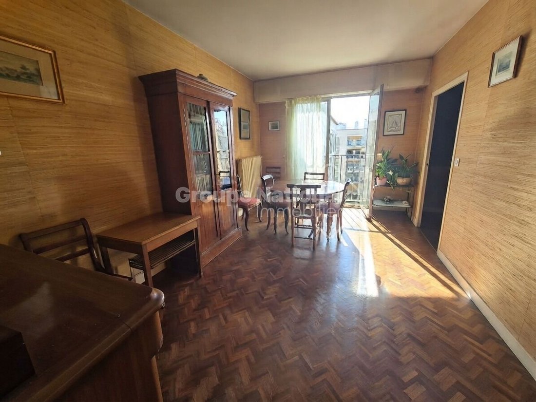 Apartment in Domaine National du Château, Versailles, France 4 - 18954432