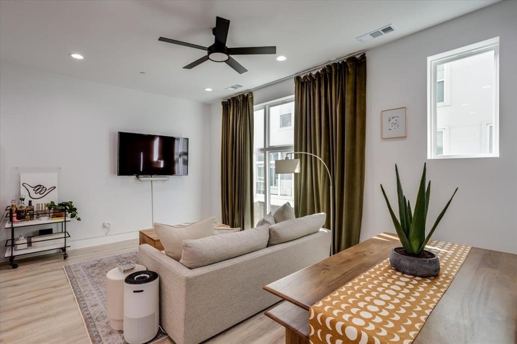 Condo in Dallas, Texas, United States 3 - 18953537