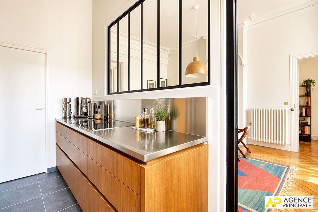 Apartment in Domaine National du Château, Versailles, France 5 - 18949601