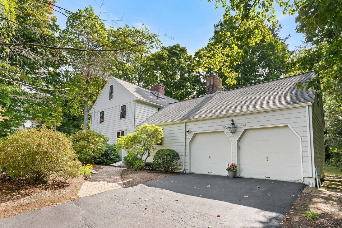 House in Winchester, Massachusetts, United States 2 - 18951098
