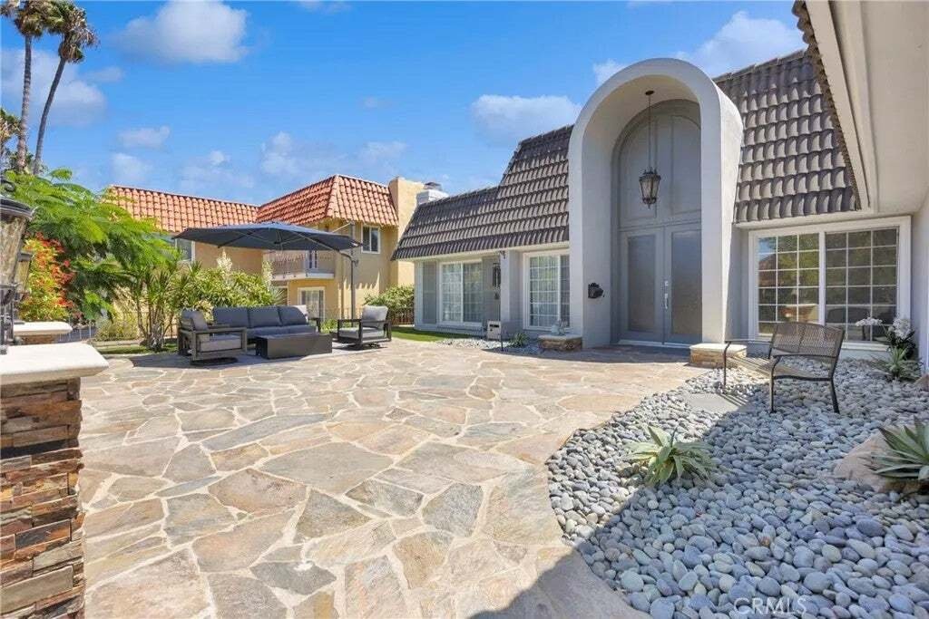 House in Signal Hill, California, United States 3 - 18589125