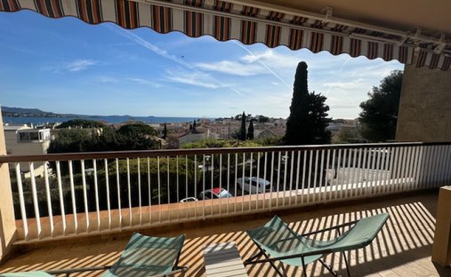 Apartment in Bandol, Provence-Alpes-Côte d'Azur, France 1