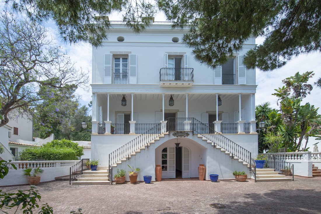 Villa in Genoa, Palma, Balearic Islands 2 - 18954635