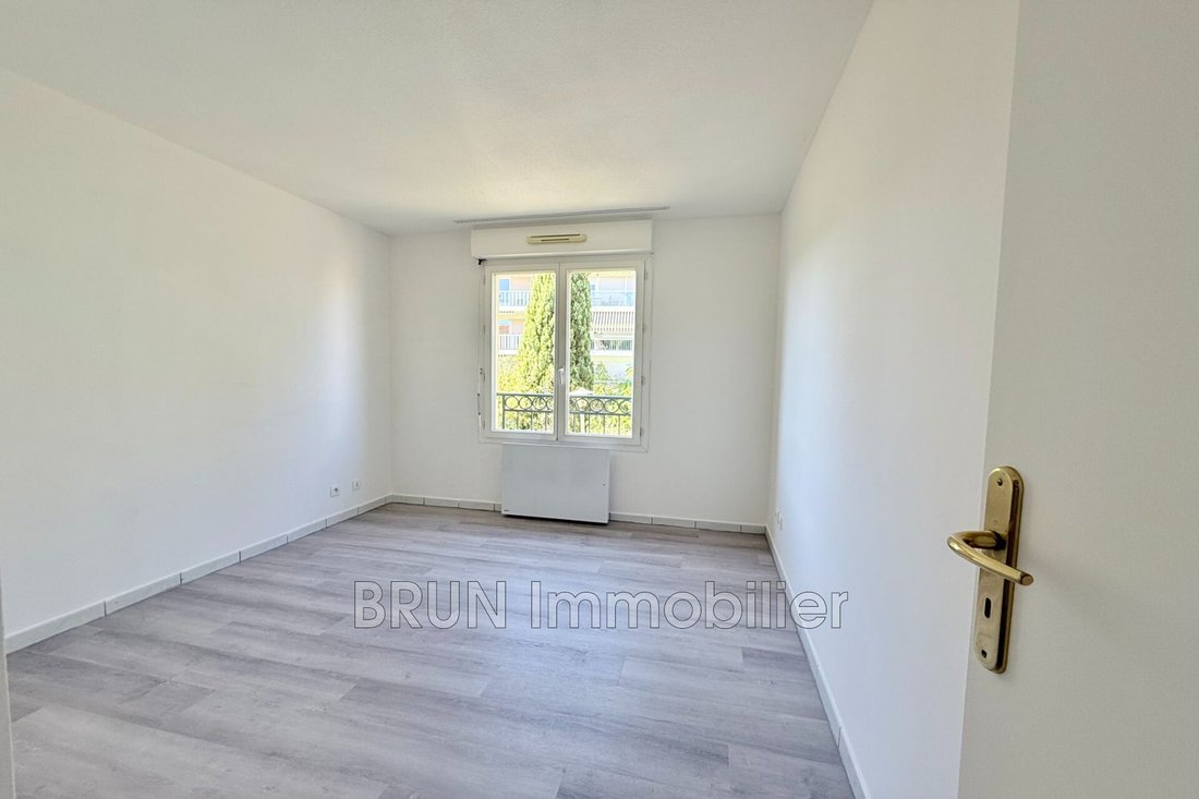 Apartment in Les Cougoulins-Rastines, Antibes, France 5 - 18949346