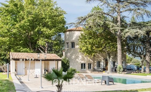 House in Ganteaume, Aubagne, France 1