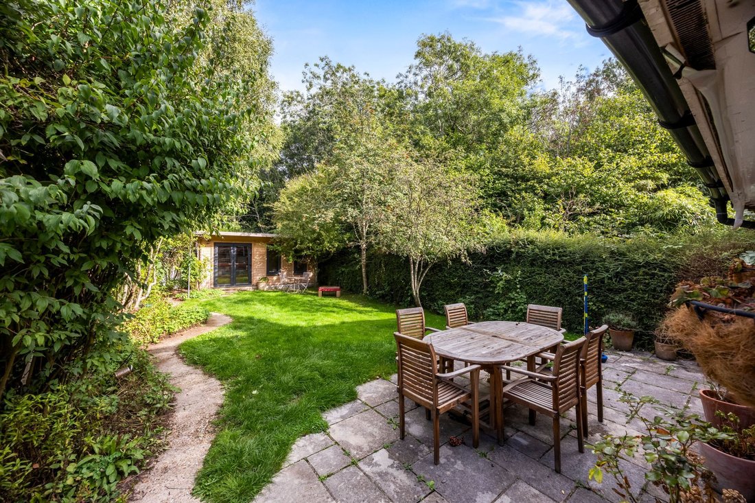 House in Balcombe, England 4 - 18949949