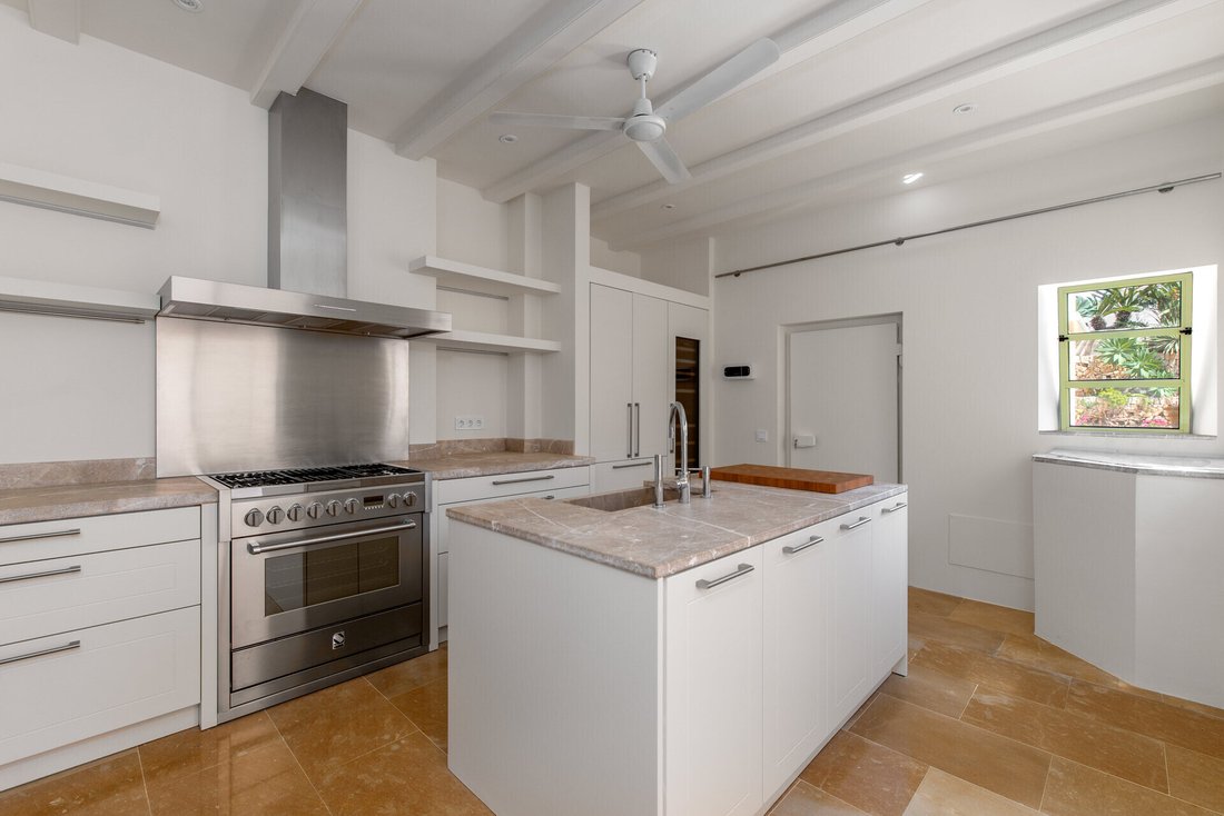 Townhouse in ses Salines, Balearic Islands, Spain 3 - 18953083