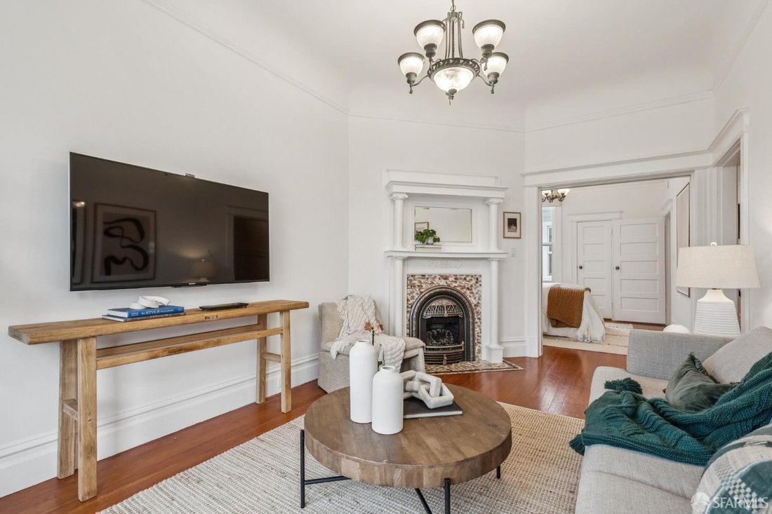 Condo in San Francisco, California, United States 4 - 18952091