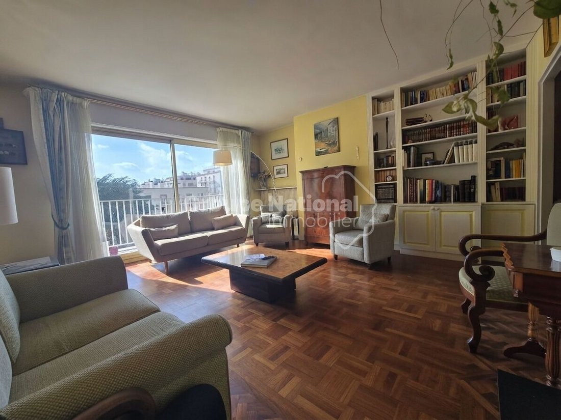 Apartment in Domaine National du Château, Versailles, France 1 - 18954432
