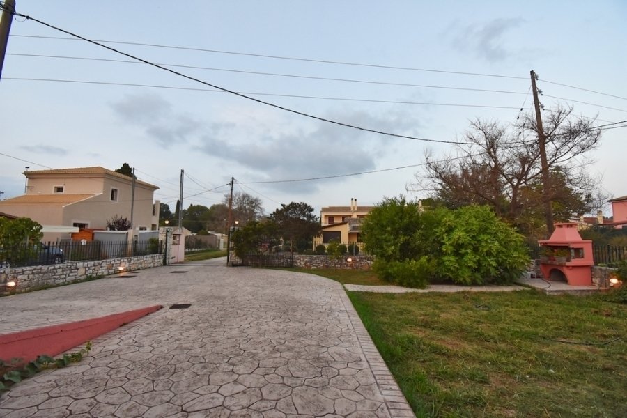 Haus in Northern Corfu, Peloponnese, Western Greece and the Ionian, Griechenland 3 - 18948507