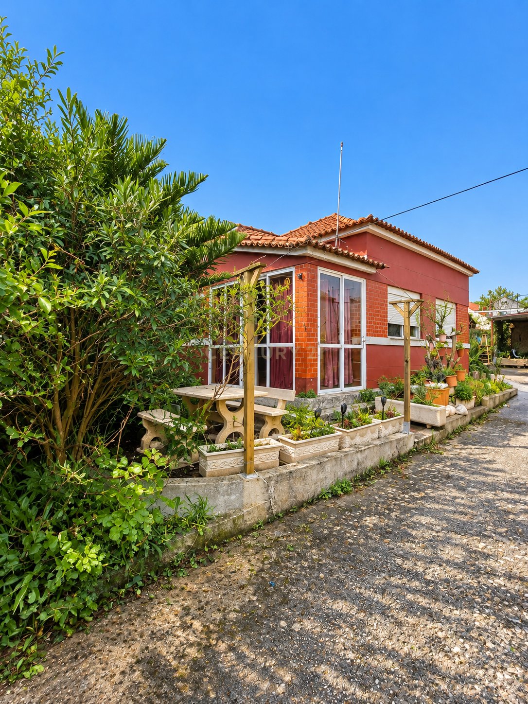 Villa in Algueirao-Mem Martins, Lisbon, Portugal 1 - 17392263