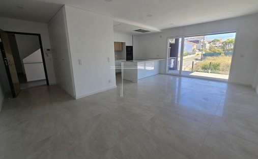 Wohnung in Charneca de Caparica und Sobreda, Setúbal Municipality, Portugal 1