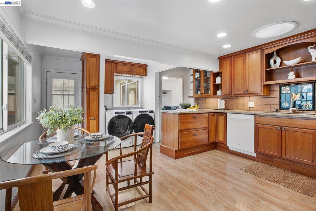 House in Castro Valley, California, United States 5 - 18953255