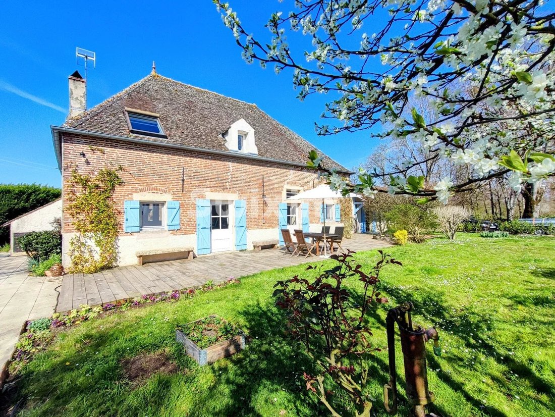 House in Seurre, Bourgogne – Franche-Comté, France 1 - 15440051