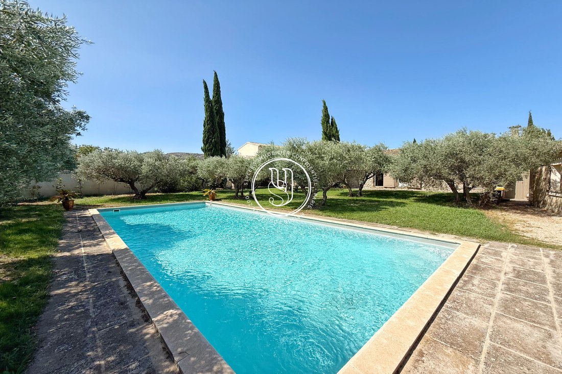 Villa in Saint-Rémy-de-Provence, Provence-Alpes-Côte d'Azur, France 3 - 18949464