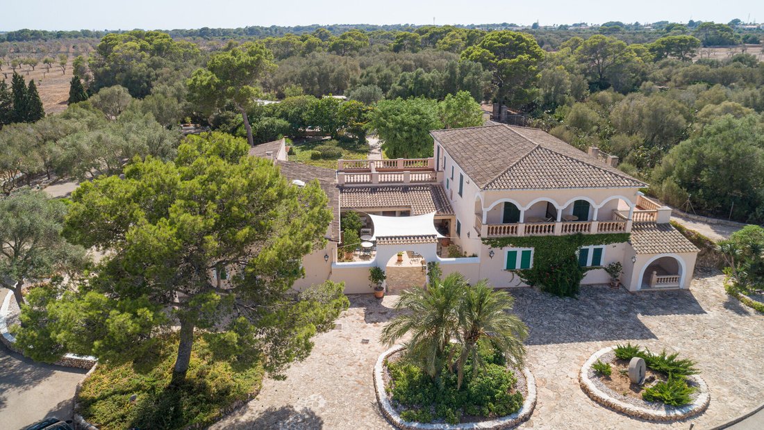 Finca in Llucmajor, Balearic Islands, Spain 3 - 18949789