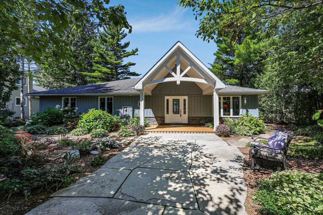House in Wasaga Beach, Ontario, Canada 3 - 18950901