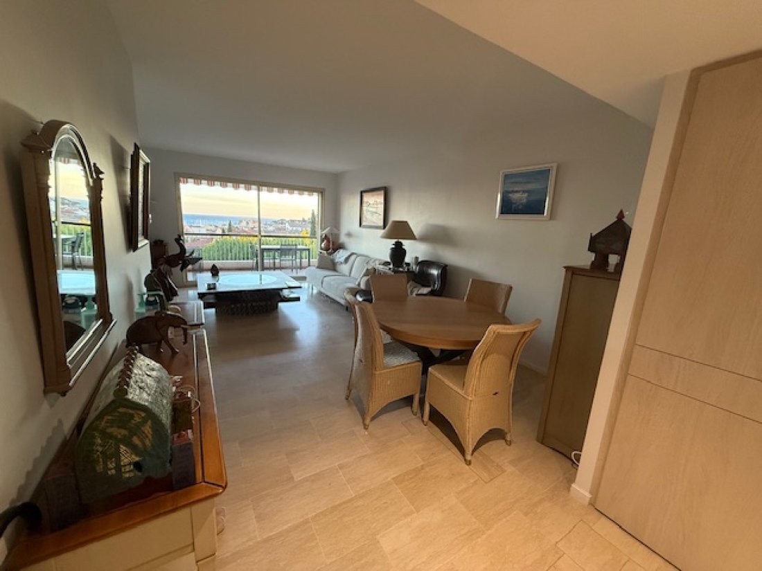 Apartment in Bandol, Provence-Alpes-Côte d'Azur, France 2 - 16497263