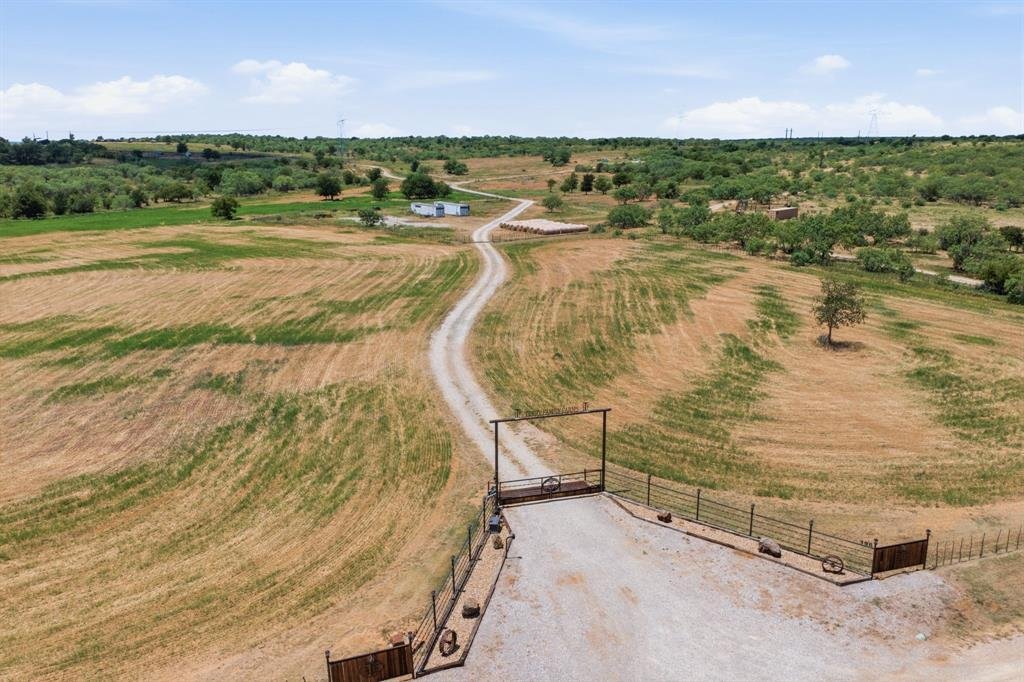 Farm Ranch in Jacksboro, Texas, United States 1 - 18953924