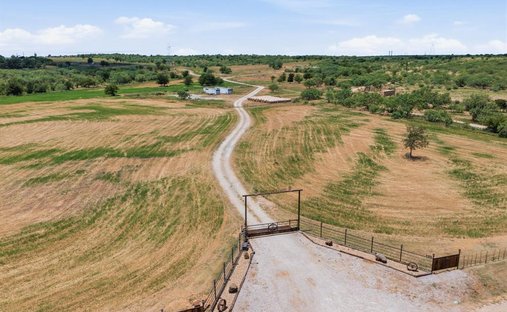 Farm Ranch in Jacksboro, Texas, United States 1