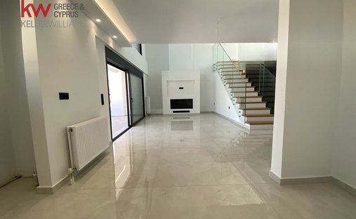 House in Ilioupoli, Attica, Greece 1