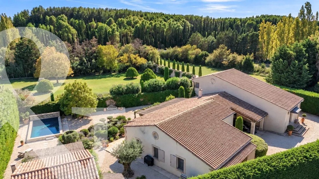 House in Maussane-les-Alpilles, Provence-Alpes-Côte d'Azur, France 1 - 18949908
