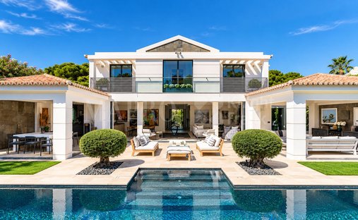 Villa in Vale do Lobo, Almancil, Portugal 1