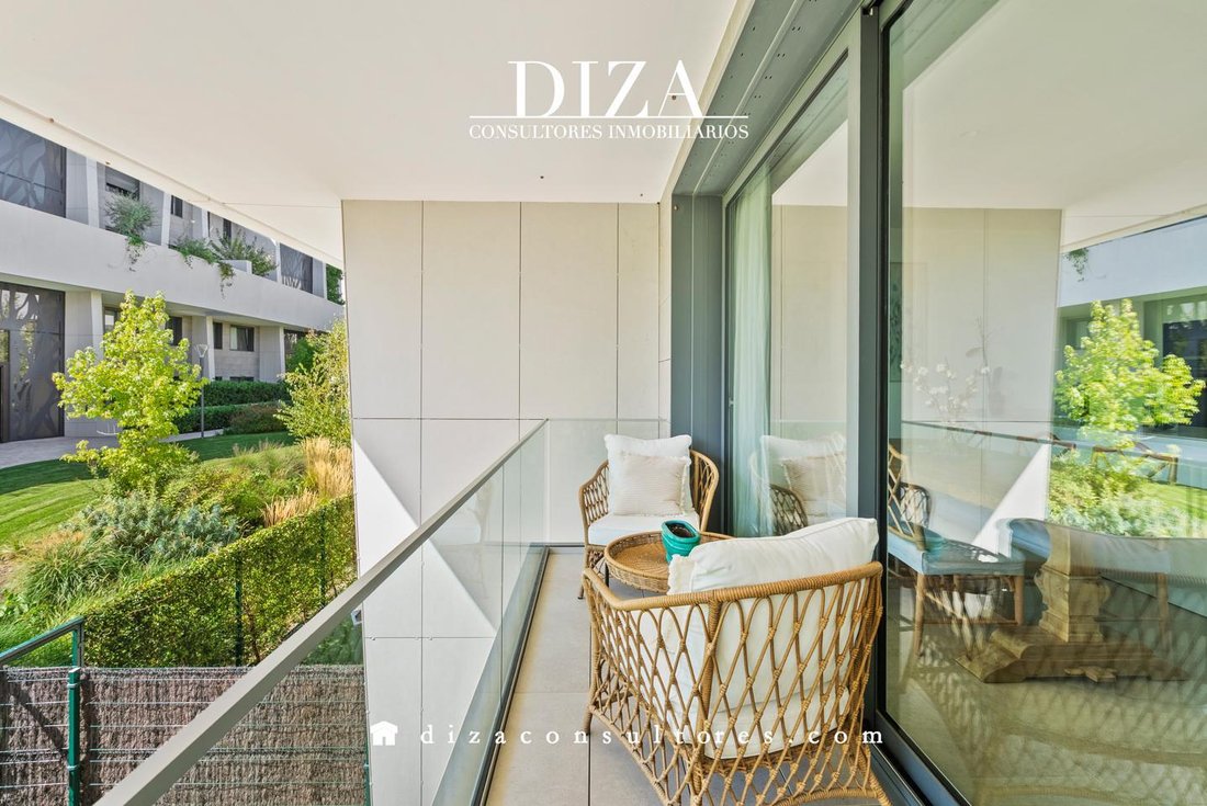 Apartment in Pozuelo de Alarcon, Comunidad de Madrid, Spain 4 - 18953476