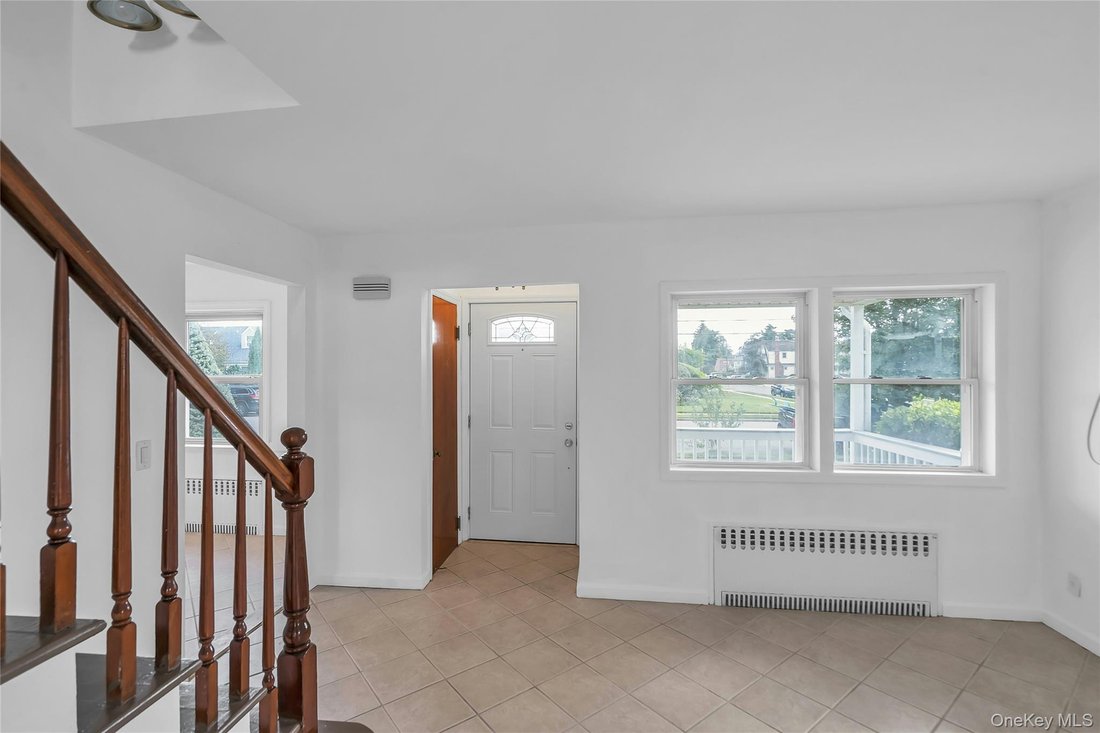 House in West Hempstead, New York, United States 4 - 18953605