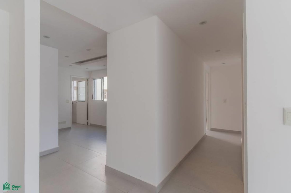 Condo in Buenos Aires, Buenos Aires, Argentina 3 - 18943024