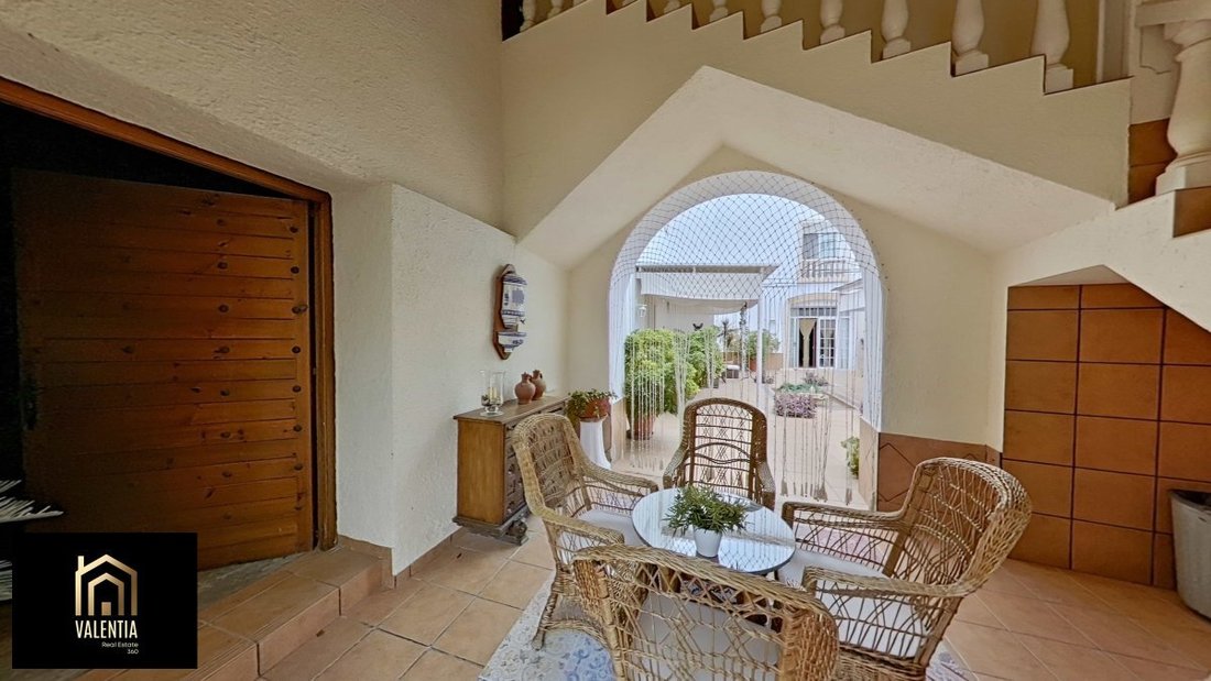 Villa in Chiva, Valencian Community, Spain 4 - 18948715