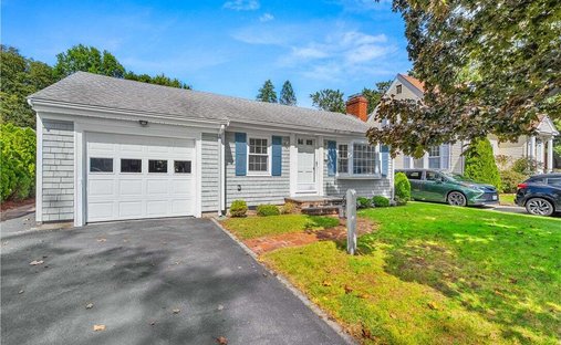 House in East Providence, Rhode Island, United States 1