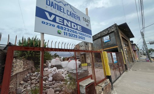Land in Libertad, Buenos Aires Province, Argentina 1