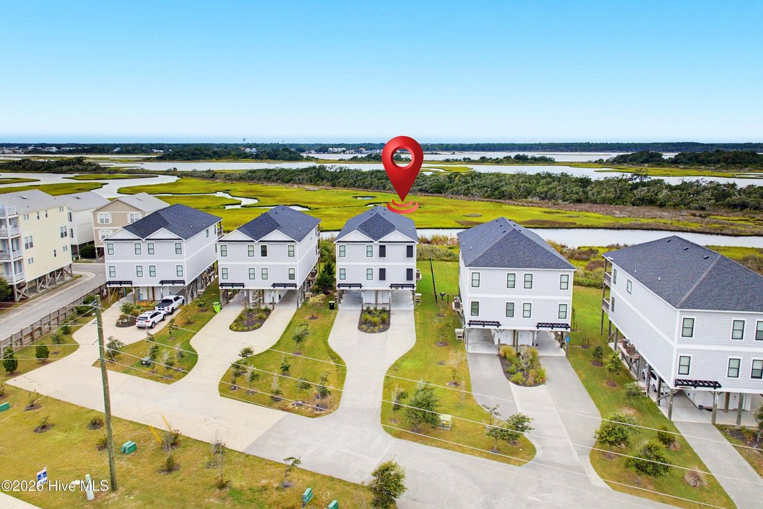 Townhouse in Topsail Beach, North Carolina, United States 1 - 18950935
