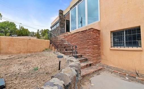 House in Santa Fe, New Mexico, United States 1