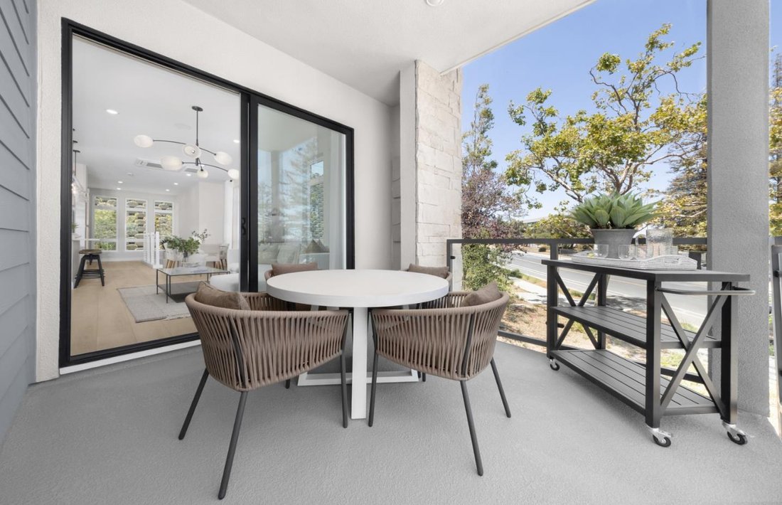 Condo in San Mateo, California, United States 3 - 18953213