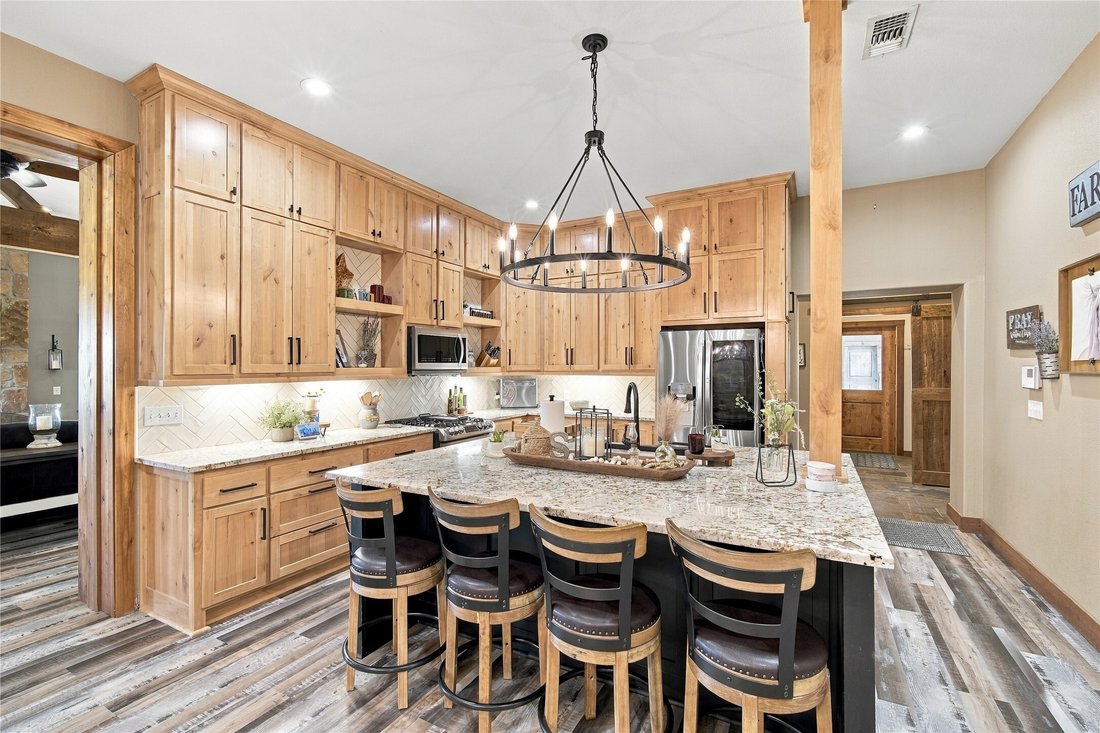 House in Maypearl, Texas, United States 5 - 18948914