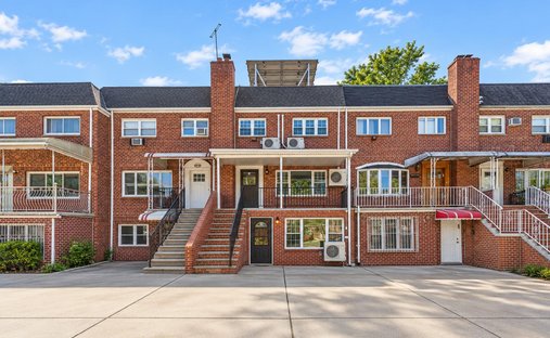 House in New York, New York, United States 1