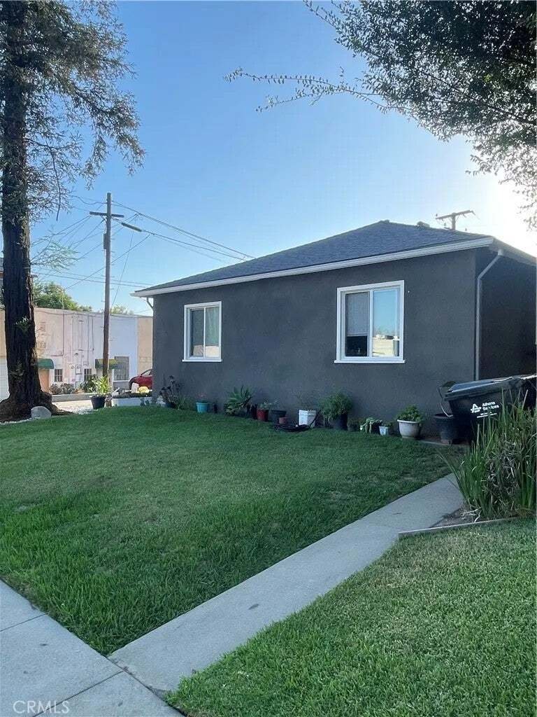 San Gabriel, California, United States 3 - 18953704