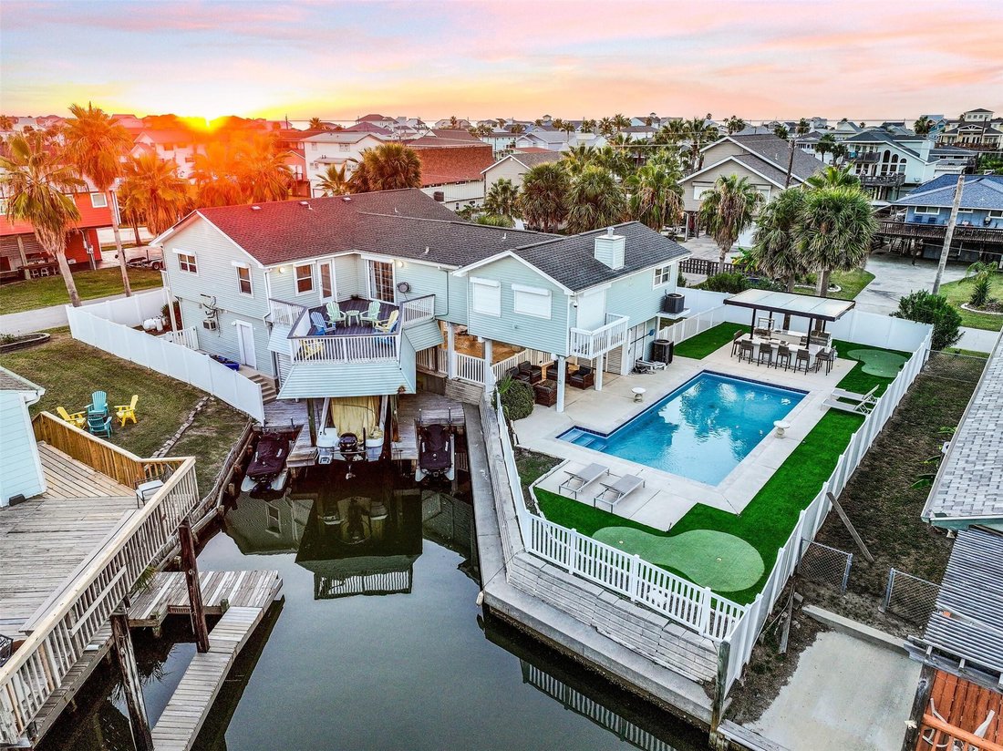 House in Galveston, Texas, United States 2 - 18953149