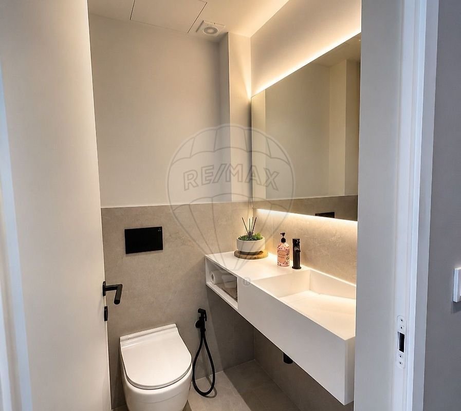 Apartment in Avenidas Novas, Lisbon, Portugal 3 - 18948647