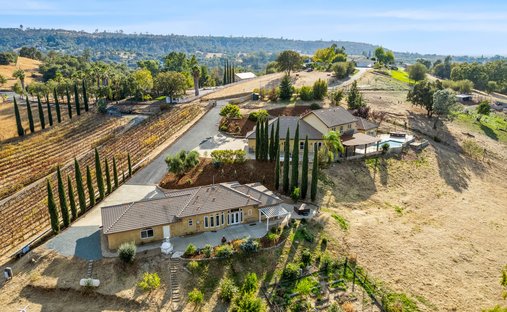 House in Newcastle, California, United States 1