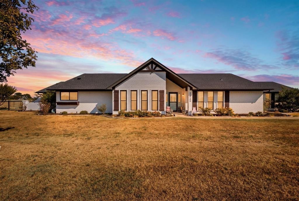 House in Pilot Point, Texas, United States 1 - 18949152