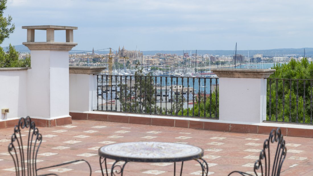Villa in Genoa, Palma, Balearic Islands 1 - 18954635