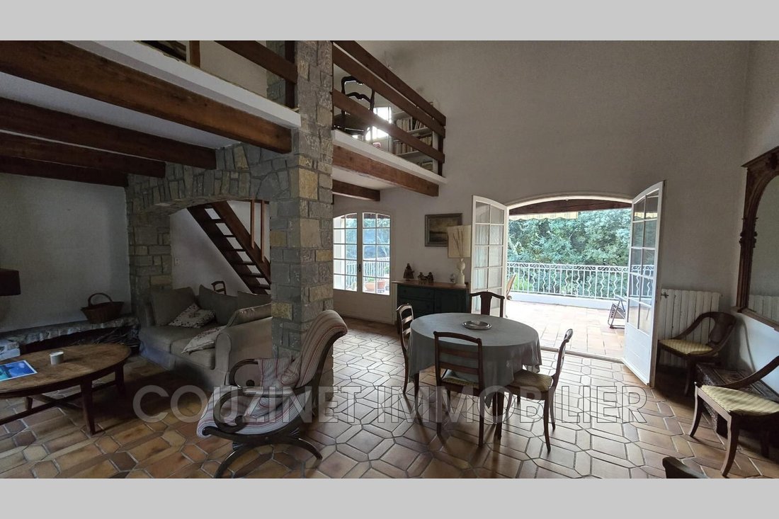 Villa in Centre Ville, Le Beausset, France 3 - 18949357