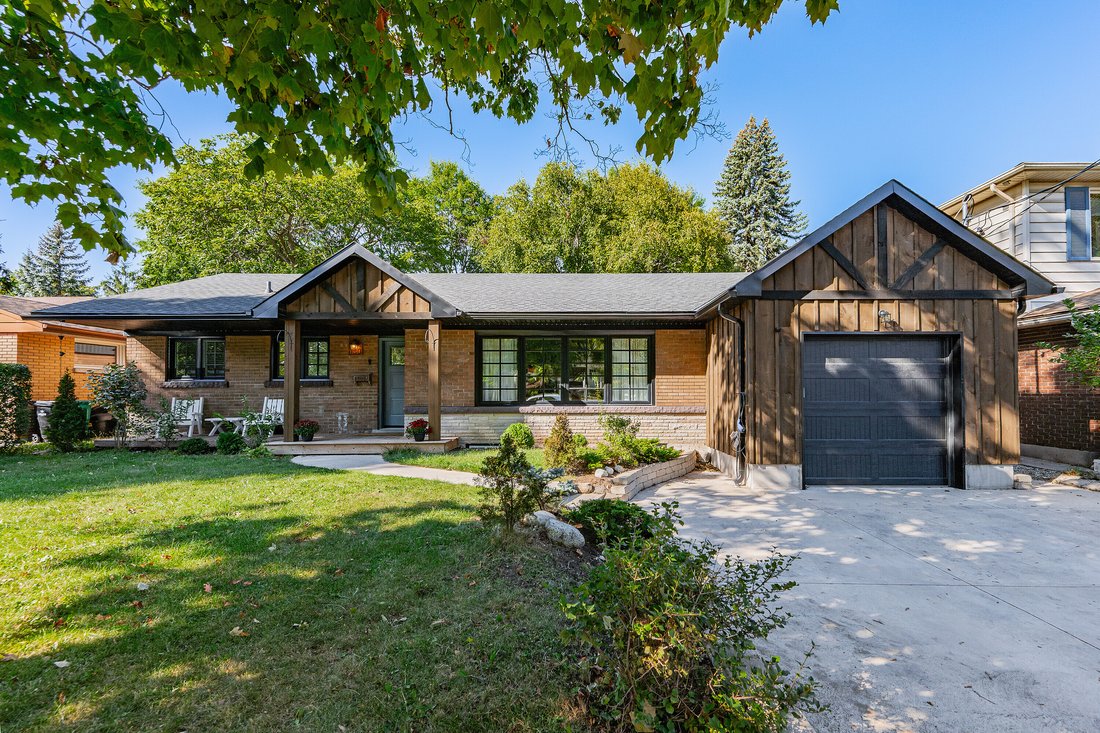 House in Cambridge, Ontario, Canada 4 - 18950894