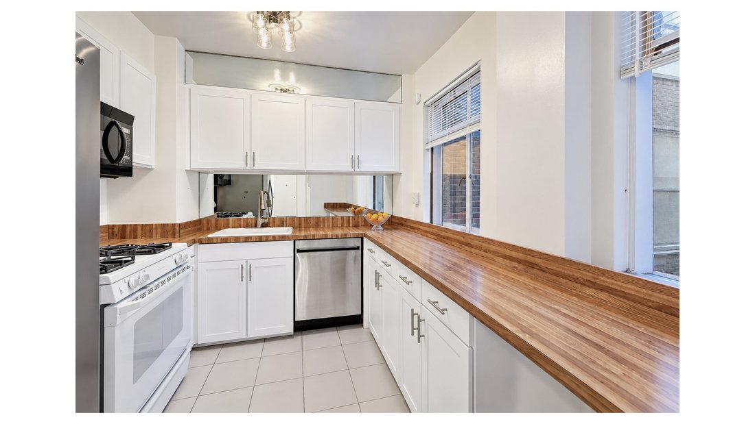 Co Op in New York, New York, United States 3 - 18953726