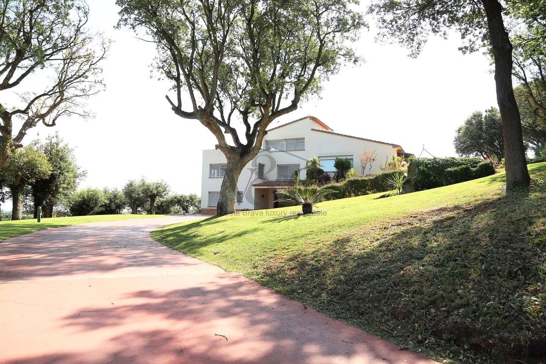 Villa in Pals, Catalonia, Spain 3 - 18948809
