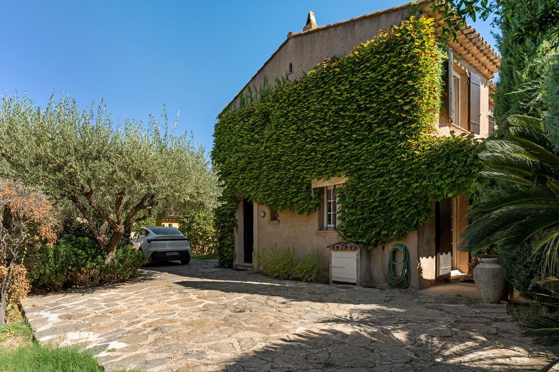 House in Zone Est Diffuse, Saint-Tropez, France 4 - 18951440